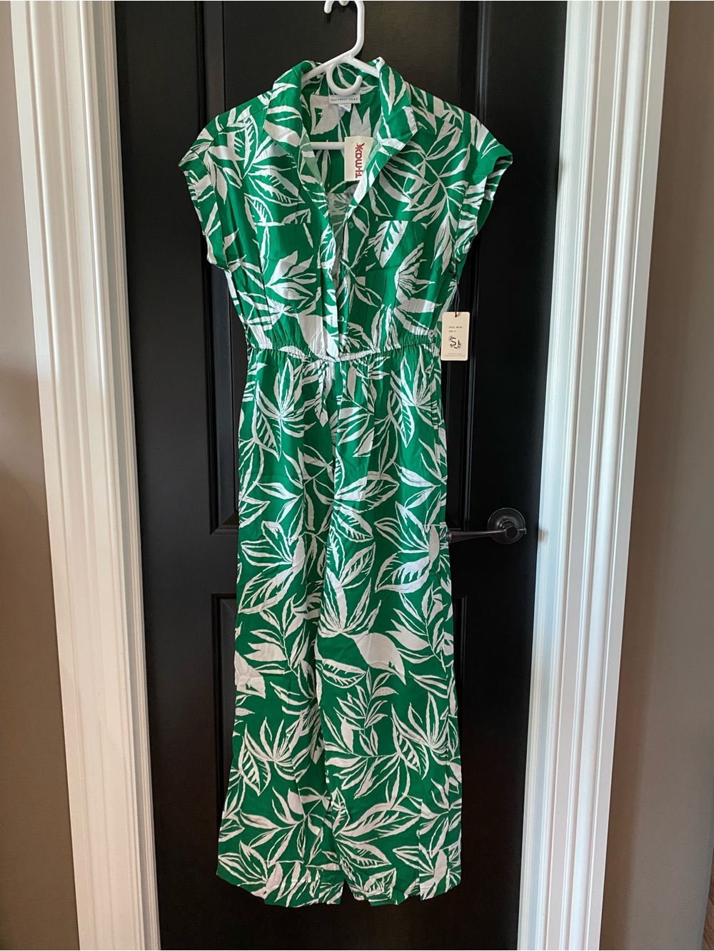 Sincerely Jules Green and White Leaf-Print Jumpsuit